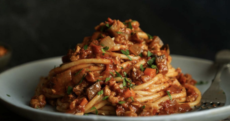 HEARTY BOLOGNESE SAUCE
